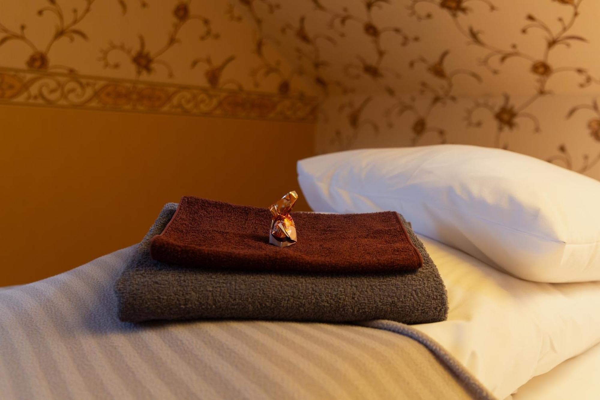 Konrad Family Guesthouse Курессааре Номер фото