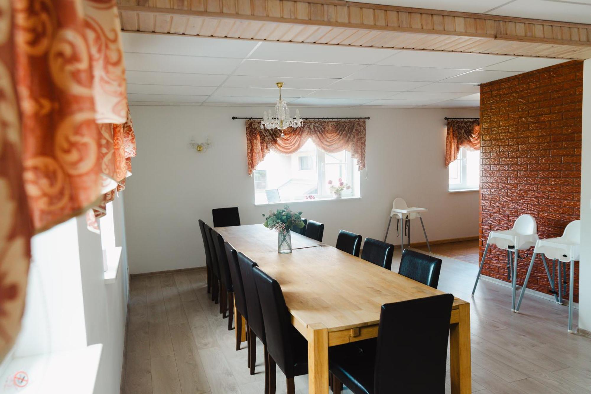 Konrad Family Guesthouse Курессааре Екстер'єр фото